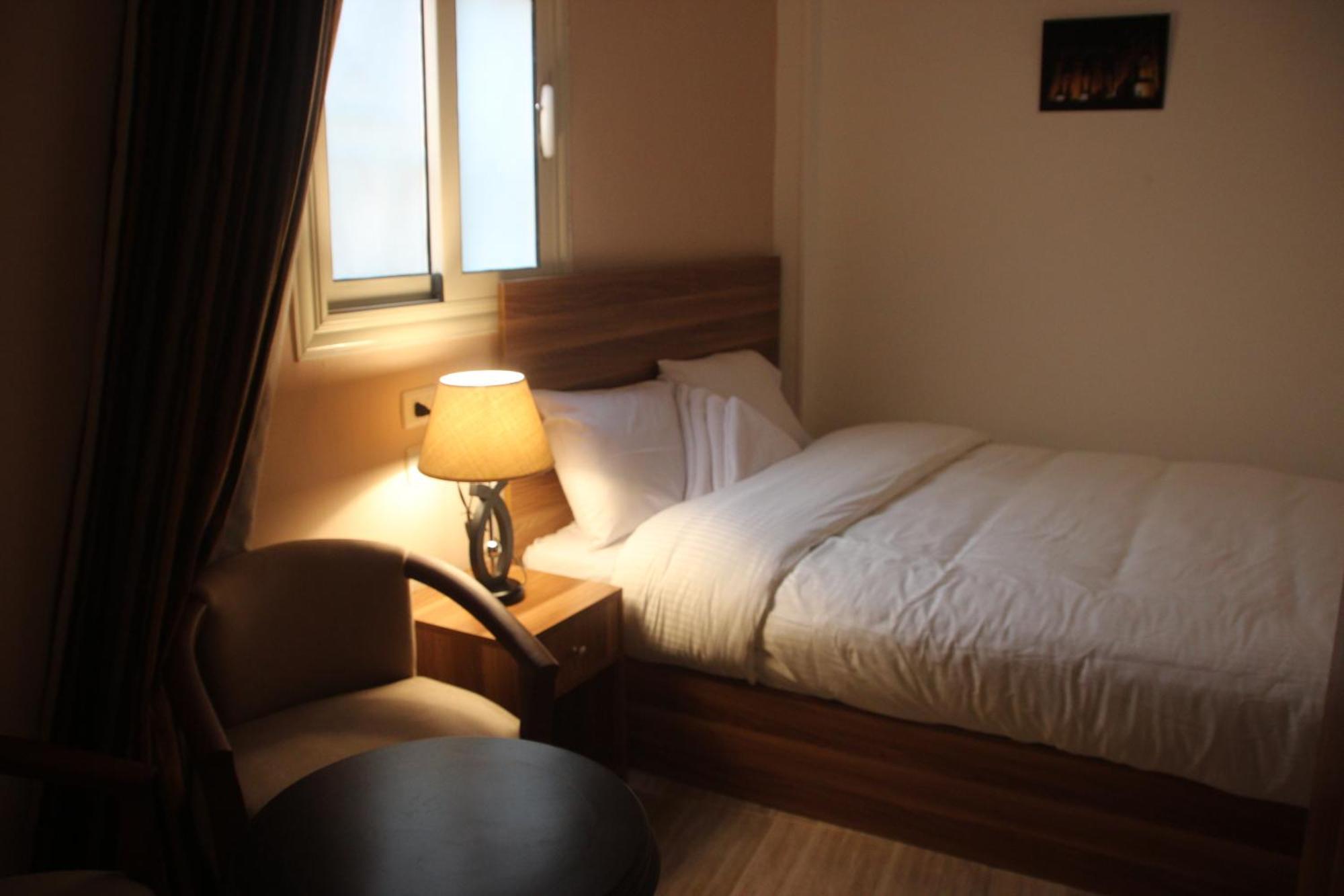 Farida Pyramids Boutique Hotel Kafret el-Gabal Buitenkant foto